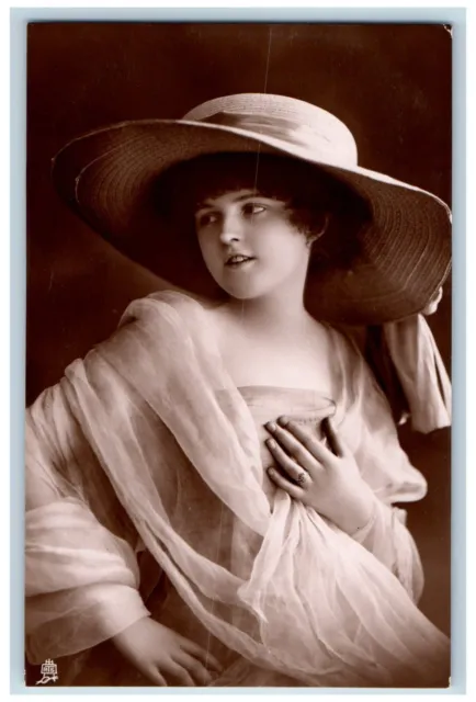 Pretty Girl Postcard RPPC Photo Big Hat Studio Portrait Tuck c1910's Antique