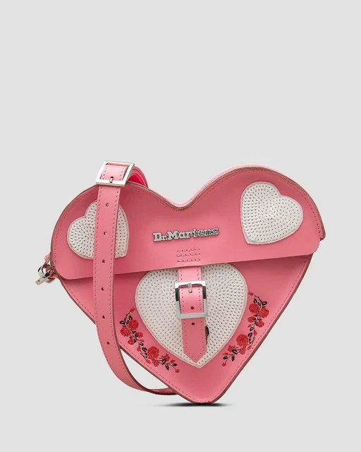 Dr martens lazy 2025 oaf heart bag