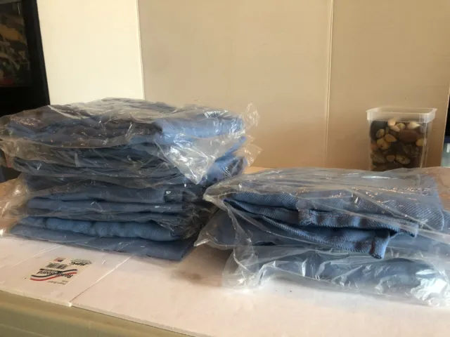 NEW LOT of 12 Blue Delta Airlines First Class Lap Blankets #F38