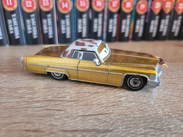 Mini Figurine PVC Voiture Tex Avery Droopy Wolf 7cm