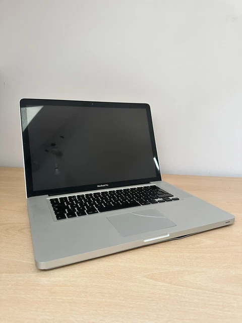 AW8037CG5AGU MacBook Pro 15 pollici ""Core i5" 2,4 metà 2010 2,4 GHz"