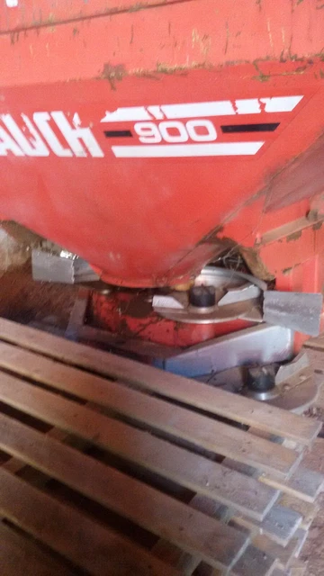 Rauch ZSB 900 Düngerstreuer