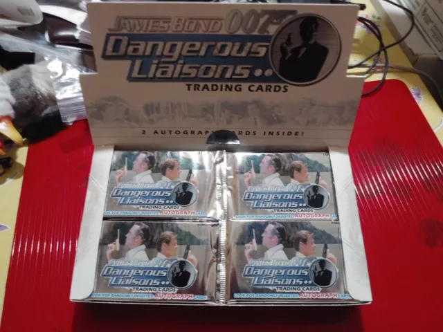 2006 James Bond Dangerous Liaisons Trading Card Sealed 40 Random Pack Lot 007