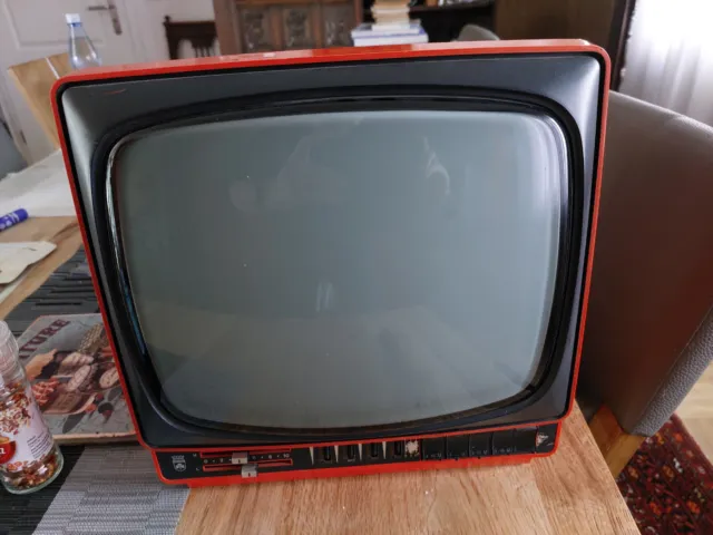 Nostalgie Vintage TV Grundig Fernsehboy Triumph 1210 von 1973   ! !  R A R  ! !