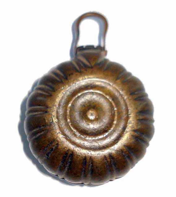 Vintage Old Rare Brass Betel Lime Chuna-Dani Box. i22-49