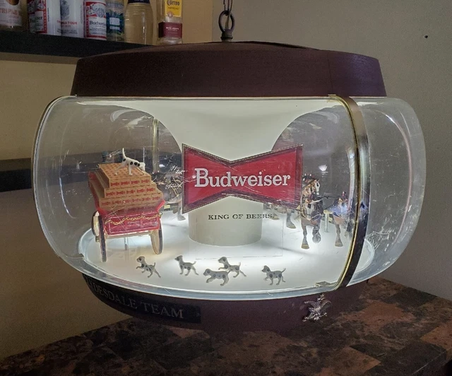 Budweiser Motion Carousel Light Beer Sign Championship Clydesdale Team WORKS! Budweiser Motion Carousel Light Beer Sign Championship Clydesdale Team WORKS!