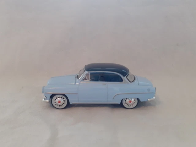 Voiture Miniature Simca Aronde Grand Large 1956 - Échelle 1/43 - Marque Altaya Ixo - Neuf Sous Vitrine