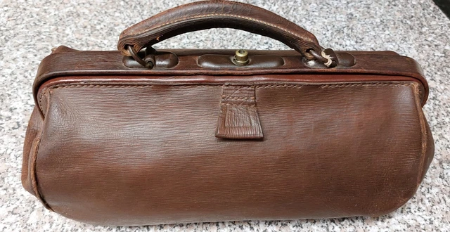 Antike Arzttasche  Hebammenkoffer  Ledertasche Dachbodenfund