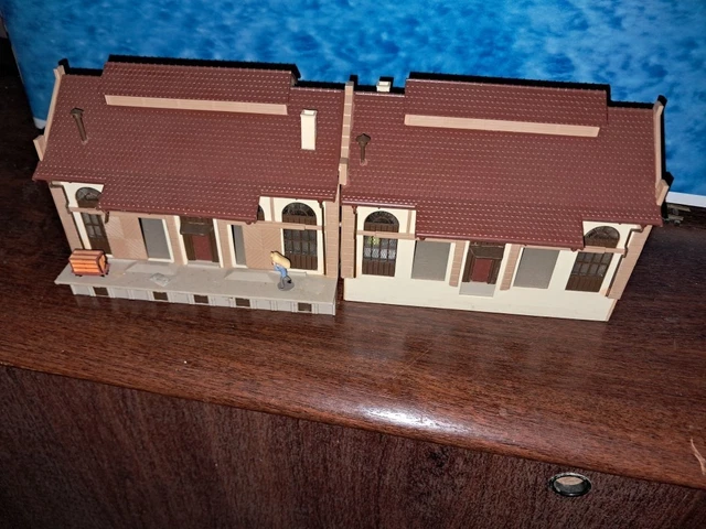 Hangar Et Remise à Locomotive Vollmer HO - Maquette Ferroviaire Vintage Allemagne Époque 3