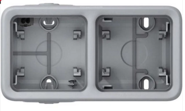 Boîtier Saillie 2 Embouts à Membrane 1 Entrée 1 Poste Plexo Gris Legrand 069651l