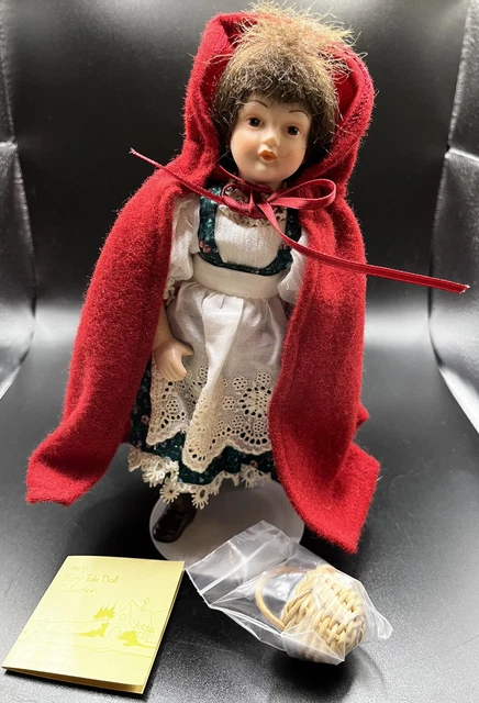 VINTAGE 1985 AVON LITTLE RED RIDING HOOD PORCELAIN FAIRY TALE DOLL w/STAND EUC