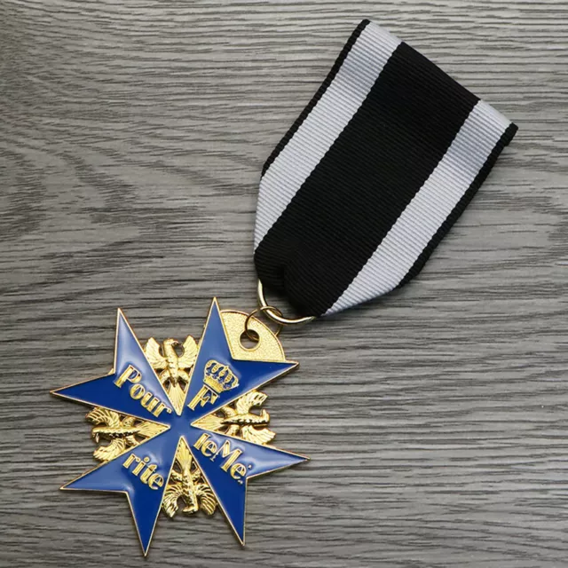 High quality German Blue Max Medal Army Medal Full size replica