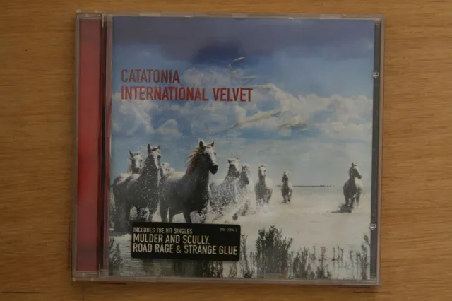 Catatonia  ‎– International Velvet    (C216)