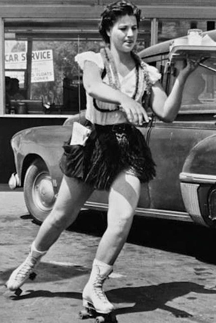 Antique Car Hop Photo 467b Odd Strange & Bizarre 2