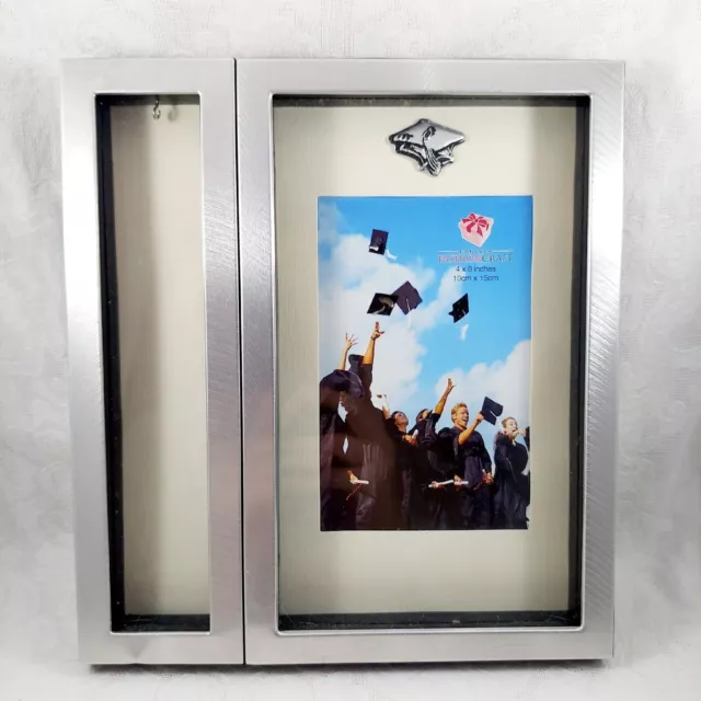 Graduation Tassel & Picture Frames, Magnetic, Holds 4x6 Photo