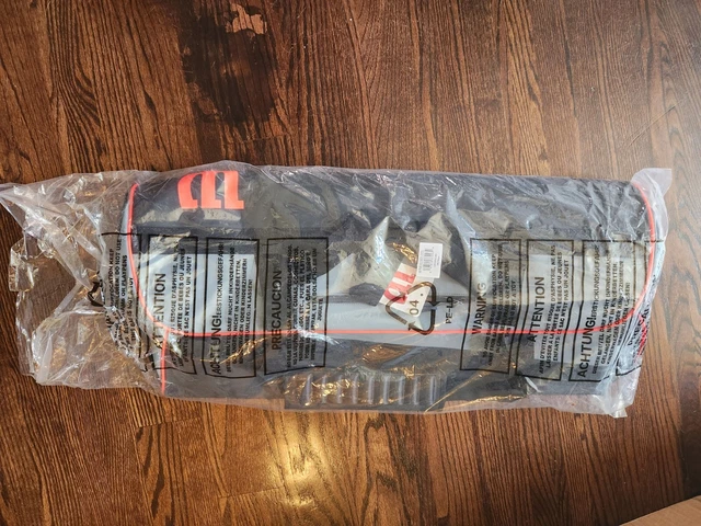Wilson Clash Tennis Duffel Large 3 Pack Racquet Bag - Grey/Black/Infrared
