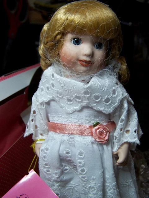 Paradise Galleries Porcelain Doll Treasury Collection  Premier Edition Sunday's 2
