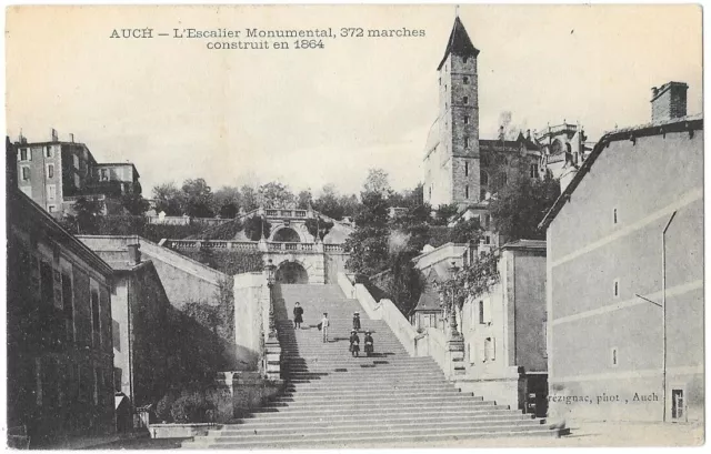 AUCH 32 Escalier Monumental 372 Marches CPA animée écrite à Mr Vauvour en 1915