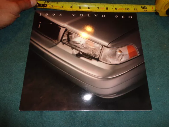 1995 Volvo 960 Sales Catalog / Original Dealership Showroom Brochure