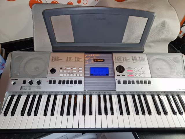 Yamaha Psr E413 Electronic Keyboard