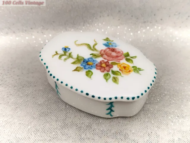 Hand Painted Lucie Rogers Floral China/Porcelain-Vintage Trinket/Pill Box-7.5cm