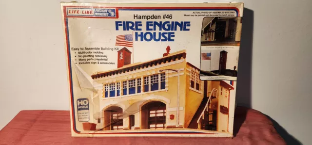 LifeLike 1390 HO scale HAMPDEN #46 FIRE ENGINE HOUSE Model Railway Kit - as new