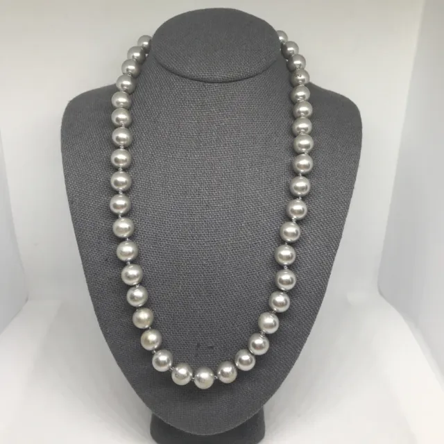 Vintage Signed MONET gray faux pearl bead Necklace Choker silver tone 16”