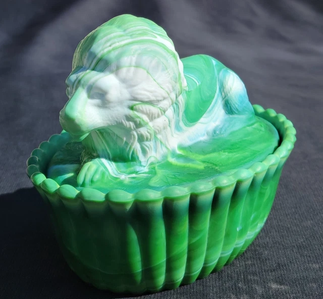 VINTAGE WESTMORELAND GLASS "Lion on Nest or Box" CANDY DISH Green Slag