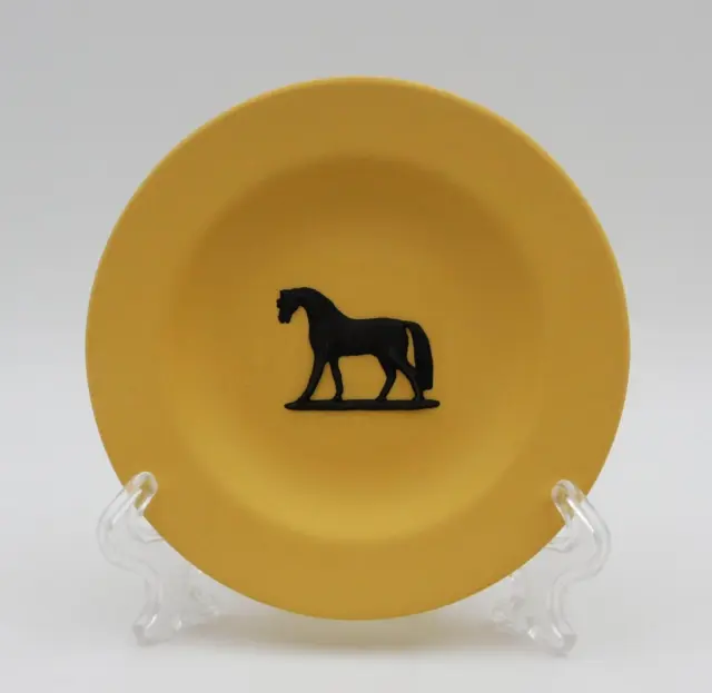 Rare WEDGWOOD Black on Cane (Yellow) Jasperware / Jasper STUBBS HORSE Plate