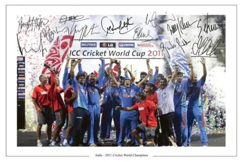 India Cricket World Cup 2011 Squad Signed Photo Print