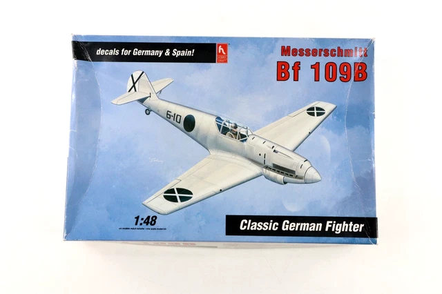 Compra Revell 1/48 Messerschmitt Bf 109 E-4/7 Trop online por sólo 18