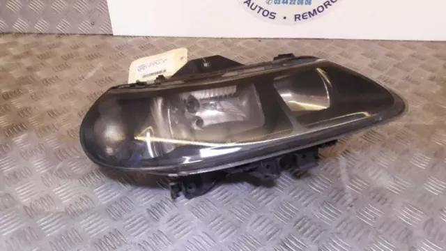 Optique avant principal droit (feux)(phare) RENAULT LAGUNA 1 7701047881