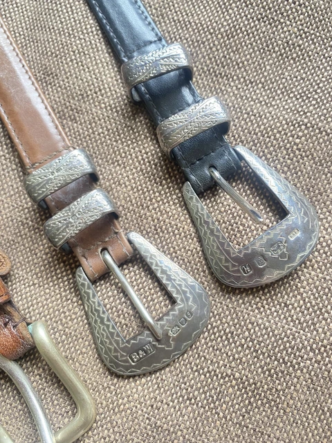 Set Pistola E Fondina Cowboy Argento Con Cintura Nera E Distintivo Sceriffo