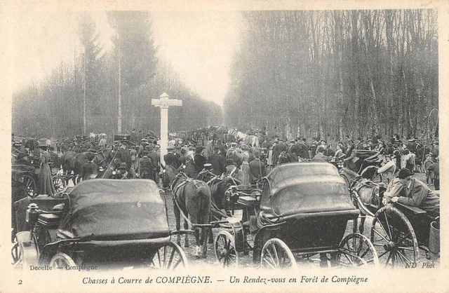 Cpa 60 Compiegne Chasse A Courre Un Rendez Vous En Foret De Compiegne
