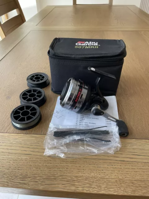 Abu 507 MK2 Closed Face Fishing Reel Spare spools and case