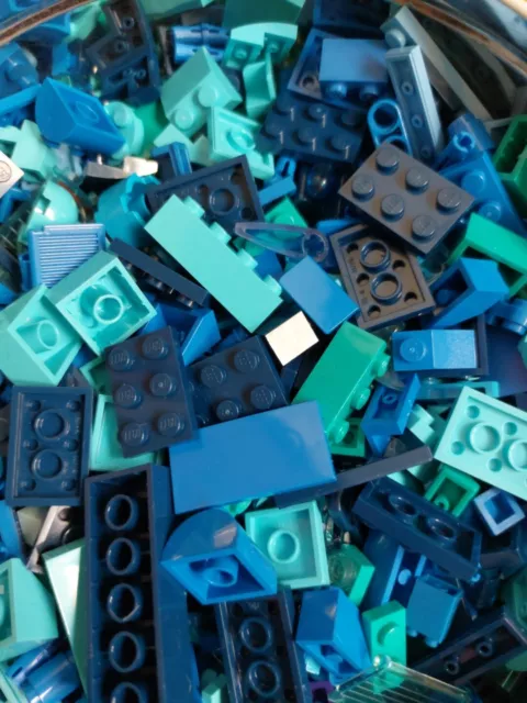 Lot de  100 lego bleus