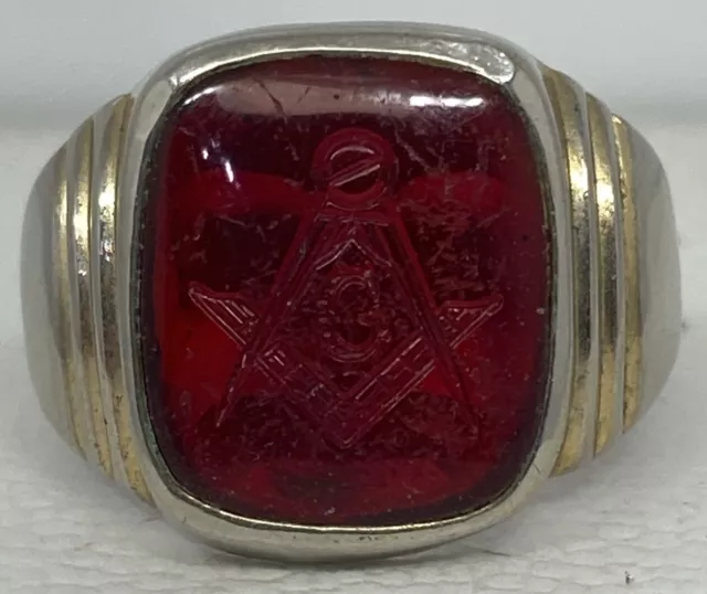 Vintage Masonic Ring Red Stone 18k HGF Gold Plated Sz 11.5