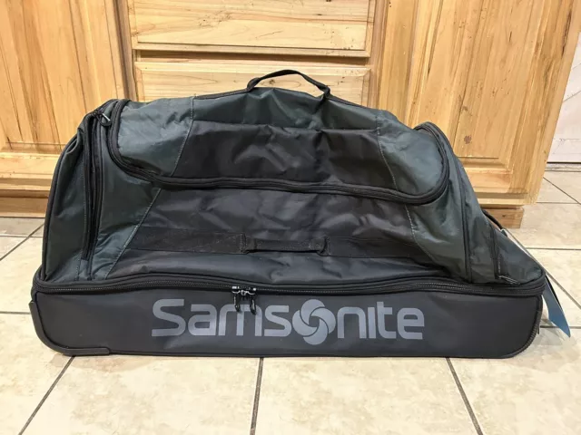 Samsonite - Andante 2 28 Wheeled Duffel Bag - Black/Moss Green
