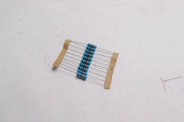 (10-Pk) Metal Film Resistor 3.3k Ohm 1/4W 1% 83-1032