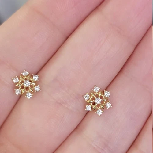 0.35Ct Round Simulated Diamond Snowflake Stud Earrings In 14K Yellow Gold Plated