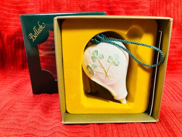 Belleek Christmas ornament ~ NEW IN BOX ~  RETIRED  #2938 ~  CELTIC  KNOT