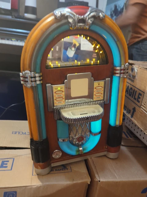 Crosley iJUKE Jukebox Apple iPod CR17 With Remote and Power Cord.
