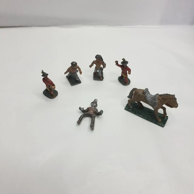 VINTAGE METAL TOY soldiers , old childrens toys , painted figures