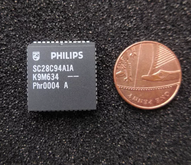 1 x Philips SC28C94A1A UART