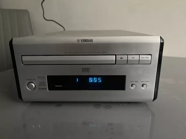 Yamaha DVD-E810 CD-Player