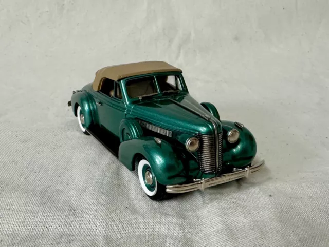 Brooklin Models 1938 Buick Special Convertible Coupe  BC016 1/43