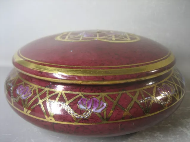 Vintage hand painted lidded trinket box (A - 2) 2