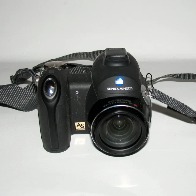 minolta z5