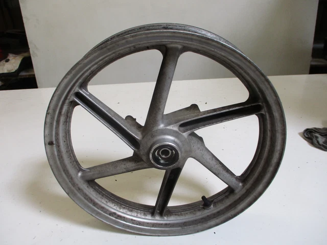 Jante Avant 2,5x17 Pouces 1. Honda CB 500 R PC 26, 32 Bj.94 Roue Avant