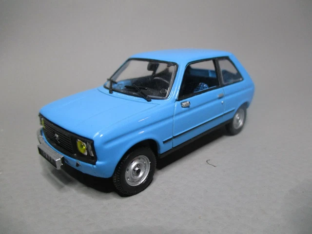 As271 Universal Hobbies 1/43 Citroen Ln Bicylindre Bleu 1977 Mauvais Etat